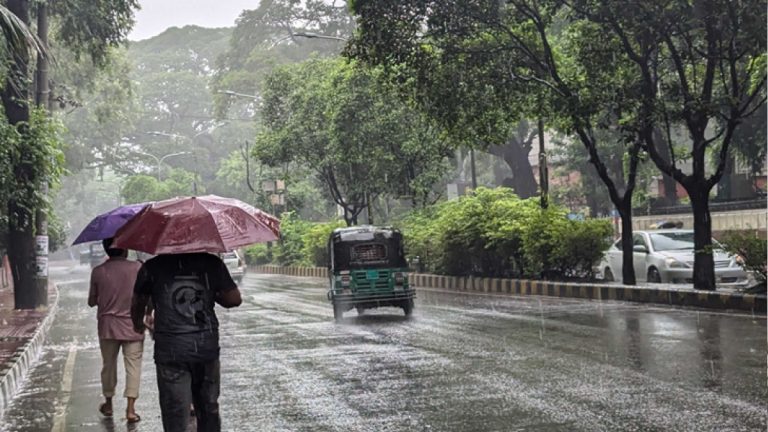 রাজধানীতে আবারো বৃষ্টির পূর্বাভাস | আবহাওয়ার আপডেট ৩১ জুলাই ২০২৫